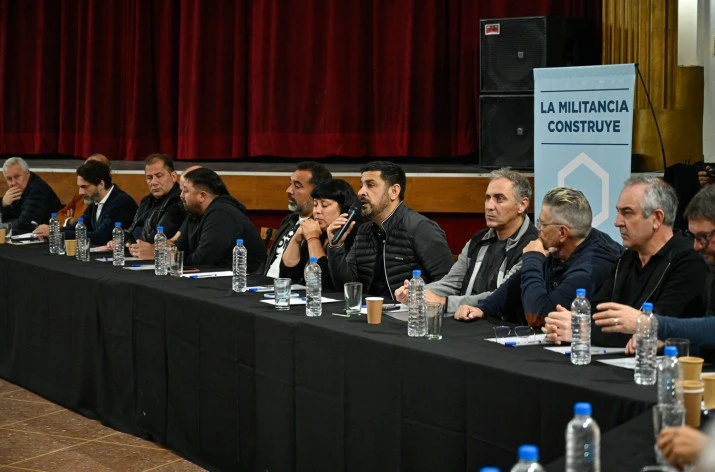 Julio Zamora: "Nos convocamos para formar una opción a las políticas del gobierno de Milei"