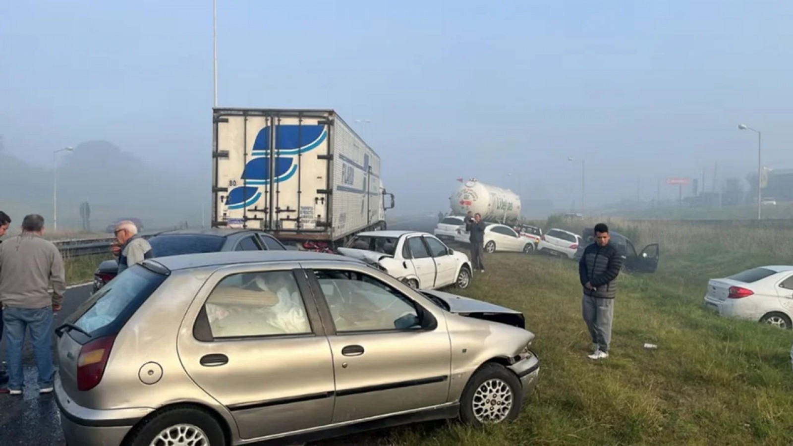Grave choque en cadena en Luján: al menos ocho heridos