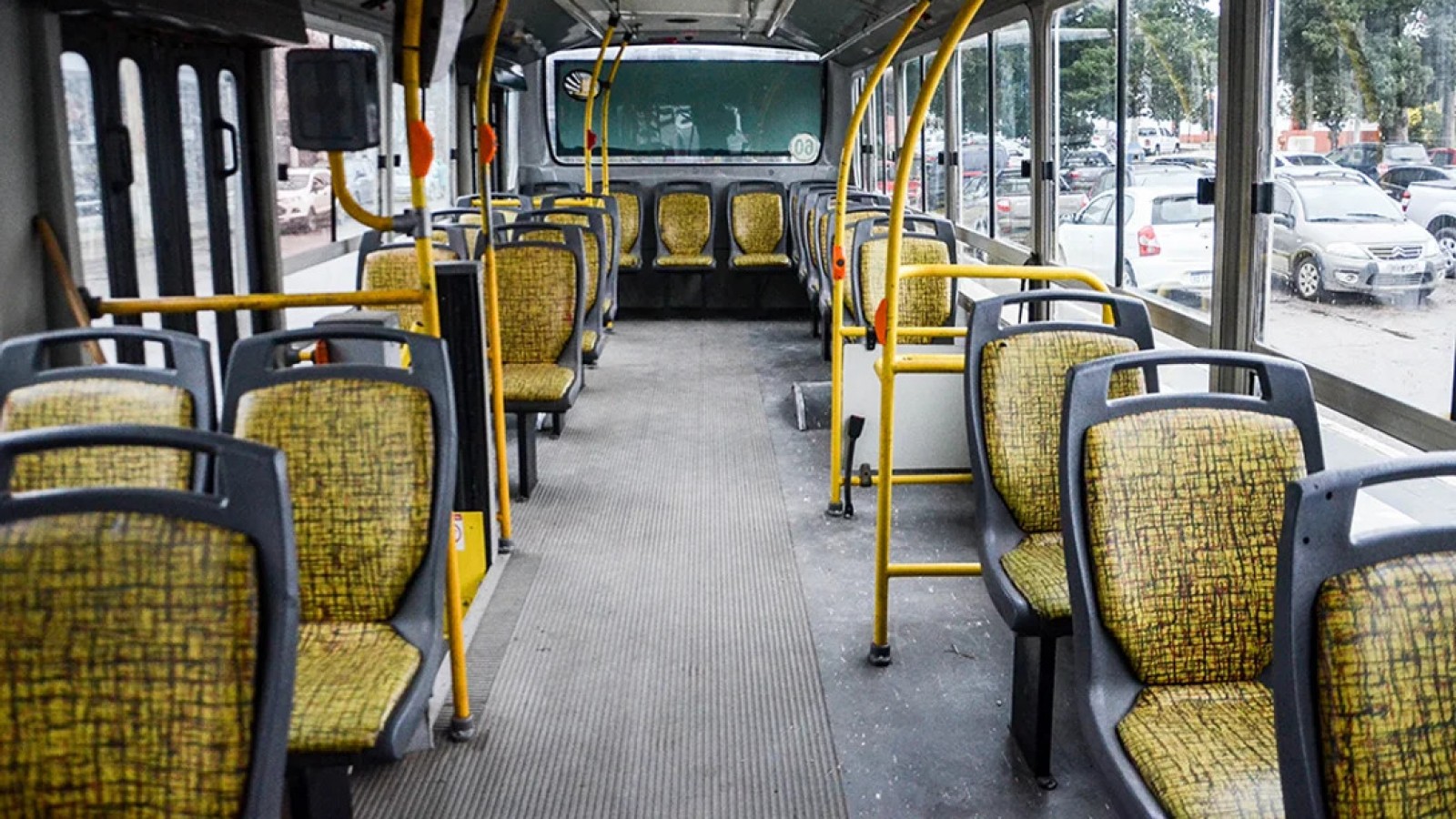 El secretario gremial de la UTA afirmó que "si no hay acuerdo" habrá "paro por tiempo indeterminado"