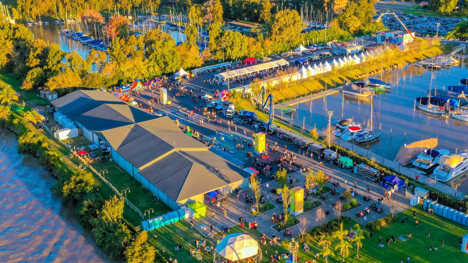 Se realizó la "Expo Sanfer" con 200 industrias, comercios y emprendedores