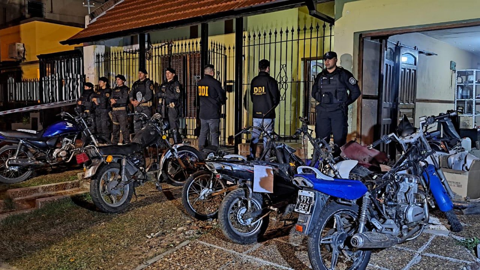 Desbaratan banda criminal que robaba motos en Campana y Exaltación de la Cruz: hay varios detenidos y un prófugo