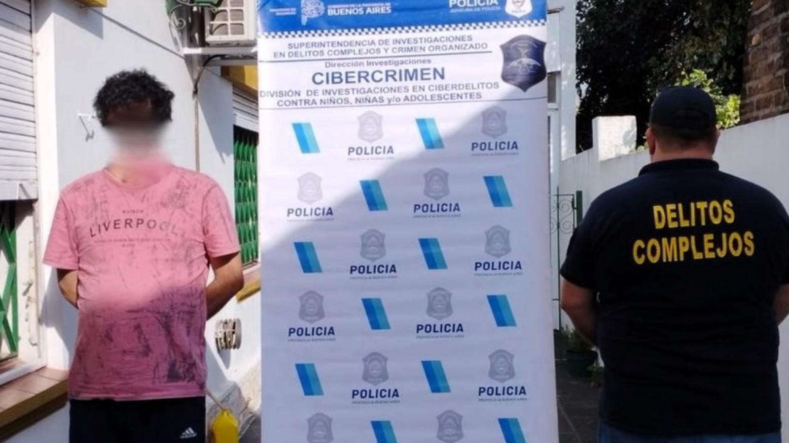 Detienen a un hombre acusado de distribuir 80 mil videos de abuso infantil por día