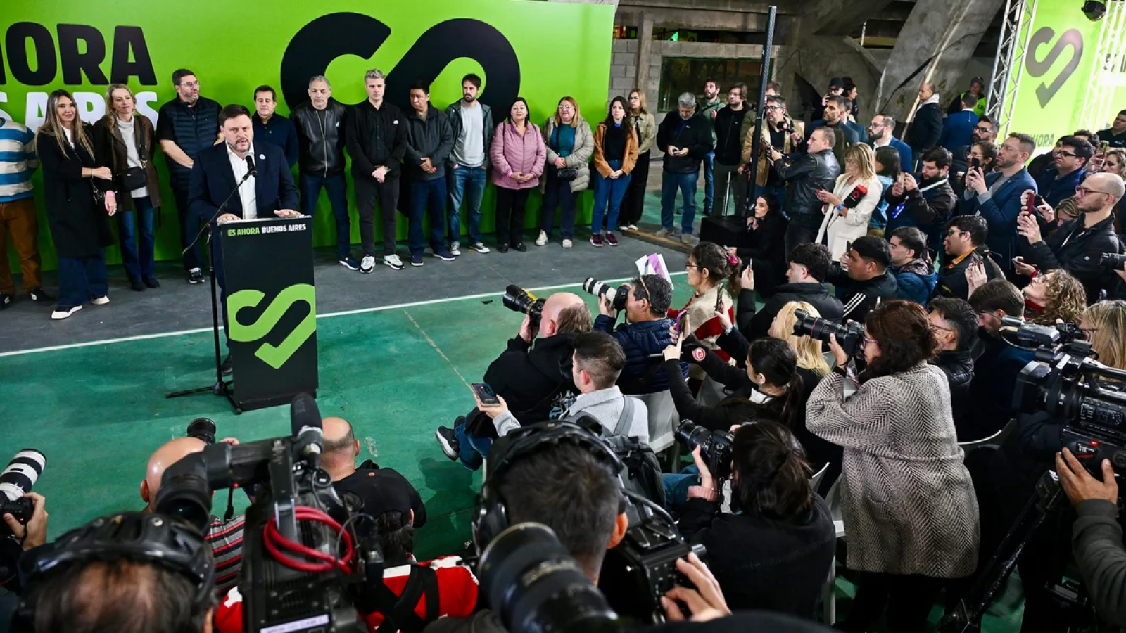 Leandro Santoro jugó de local en Ferro: hubo tristeza y caras largas ante la ajustada victoria libertaria