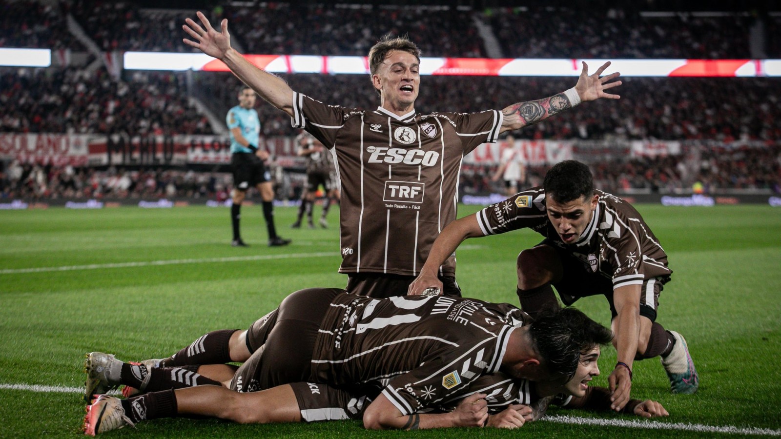 Platense da el batacazo en el Monumental: eliminó a River por penales y es semifinalista del Torneo Apertura