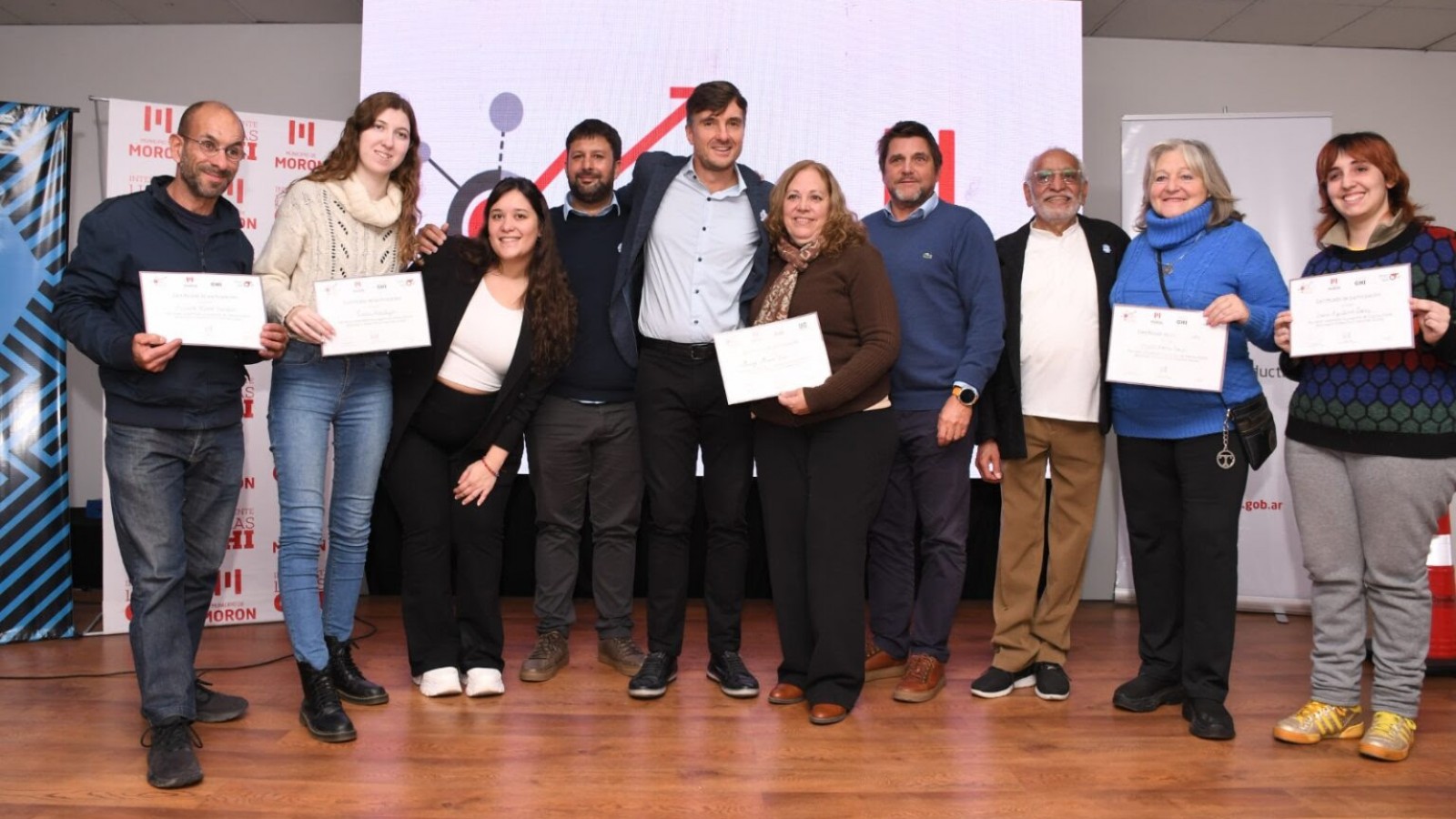 El Municipio de Morón entregó diplomas de los cursos de Impulso Digital en la UIO