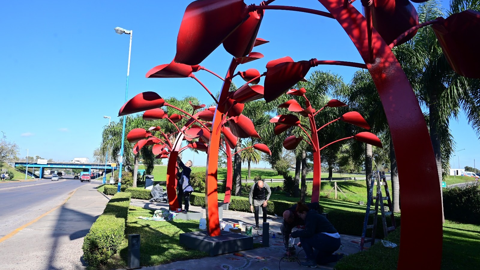 Espacio público: el Municipio renovó el Paseo Inomata e impulsa mejoras en siete puentes del distrito