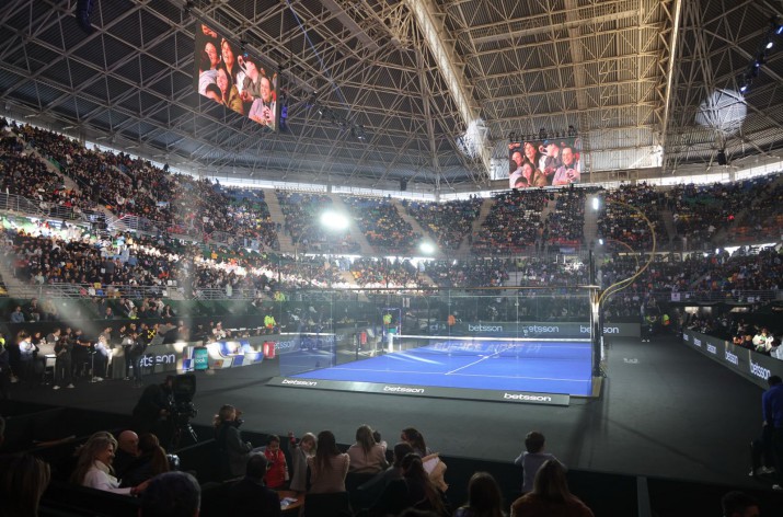 Ms de 15 mil personas disfrutaron las finales del torneo de pdel ms importante de Amrica Latina en el estadio de Parque Roca