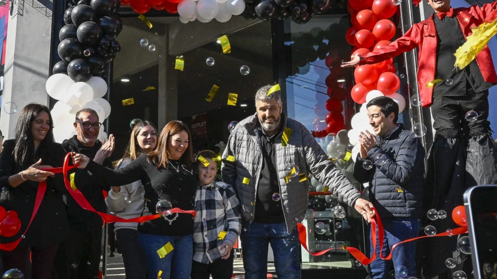 Nardini reafirma la importancia de impulsar el comercio local en la inauguración de Electro Norte