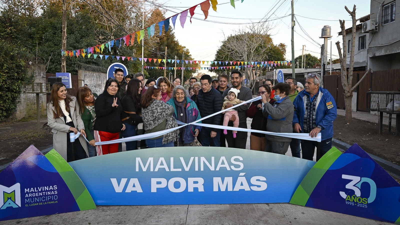 Nardini inauguró una nueva obra de pavimentación en Los Polvorines