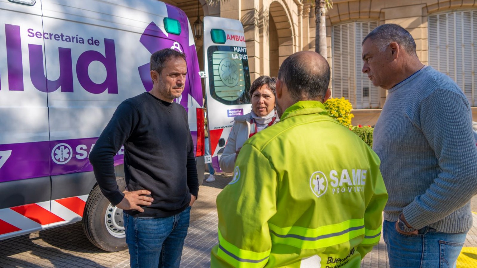 Abella presentó una nueva ambulancia de alta complejidad para el SAME Campana