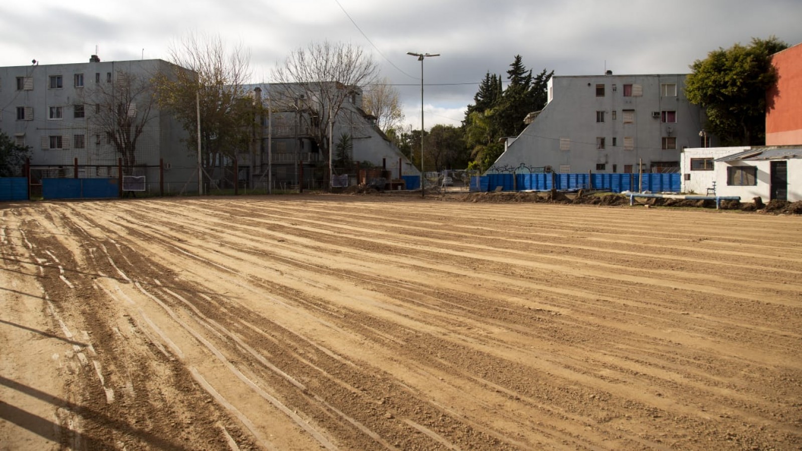San Isidro: comenzaron las obras para construir una cancha de fútbol en el Club Basi de Boulogne