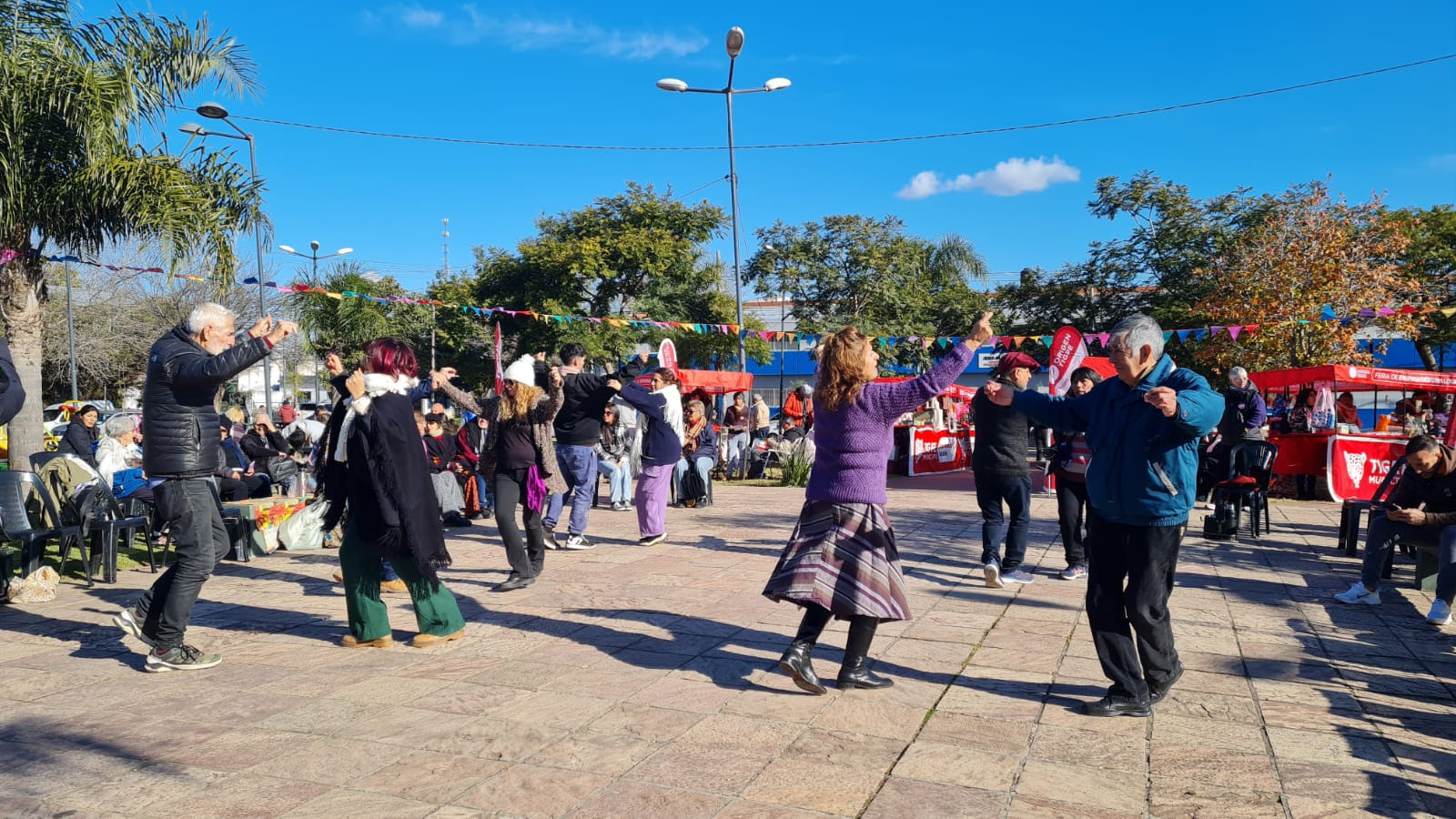 En El Talar, el Municipio de Tigre realizó una nueva edición del ciclo "Domingo de Peña"