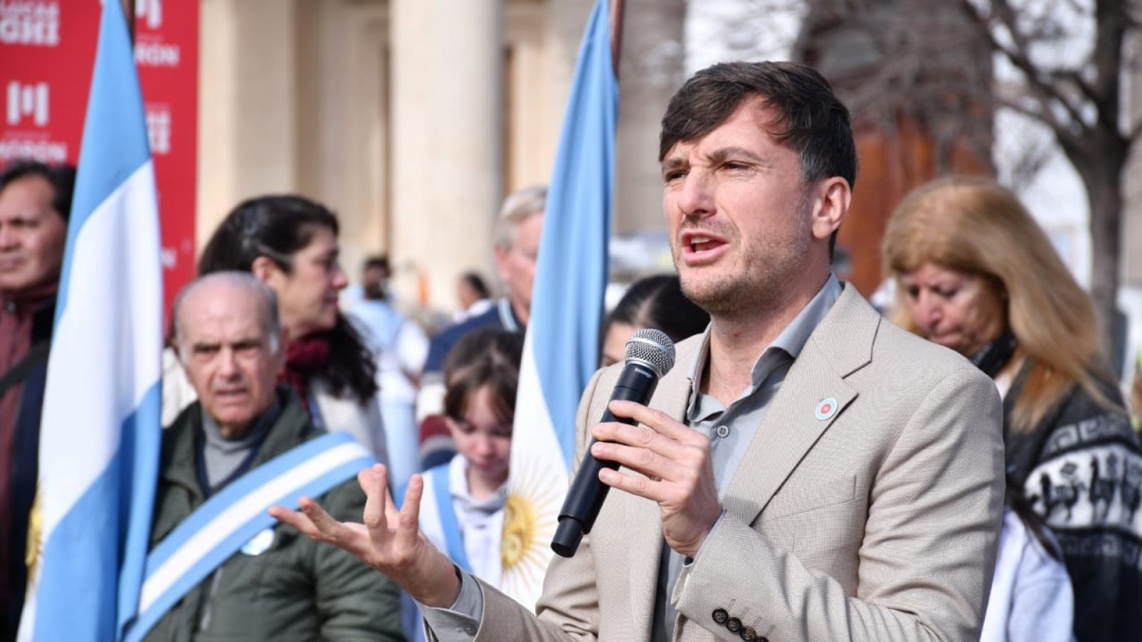 Ghi: "Tenemos el desafío de convocar a grandes gestas sin dejar de lado nuestras diferencias"