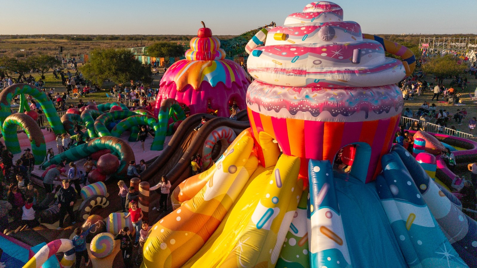 Festival Río en San Nicolás: comenzó un mes de diversión gratuita en el Eco Parque