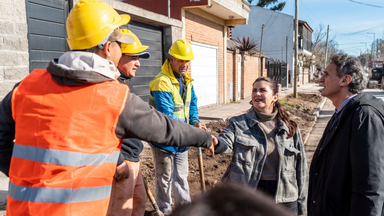 Mariel Fernández y Gabriel Katopodis recorrieron obras en Moreno
