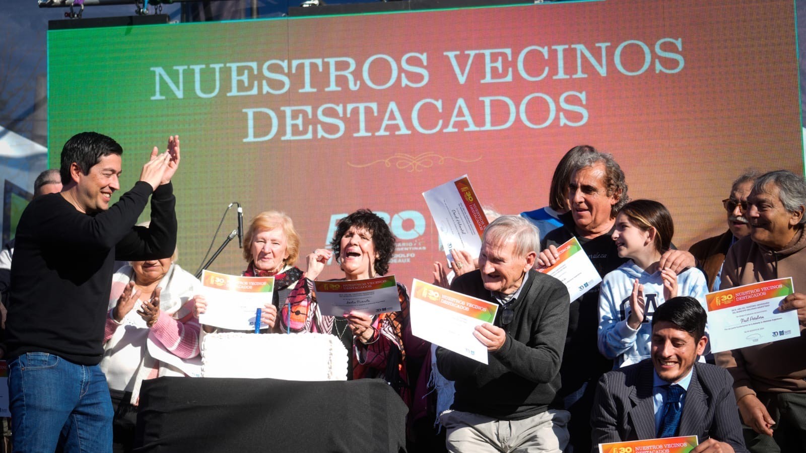 Sourdeaux celebró su aniversario con una fiesta inolvidable en el marco de los 30 años de Malvinas Argentinas