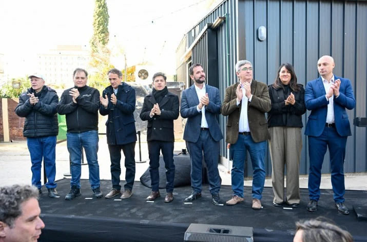 Sujarchuk y Kicillof recorrieron el nuevo Mercado Bonaerense Fijo y el futuro Centro Médico de Alta Complejidad 