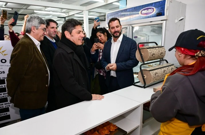 Sujarchuk y Kicillof recorrieron el nuevo Mercado Bonaerense Fijo y el futuro Centro Médico de Alta Complejidad