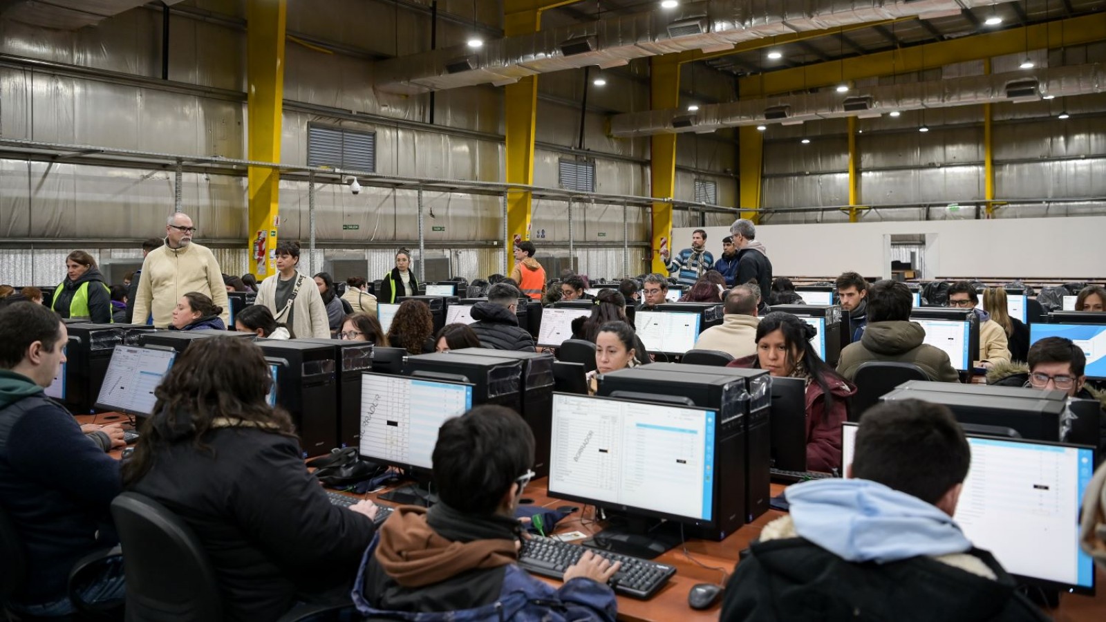 Avanzan los preparativos para las elecciones: se probó el sistema de transmisión de datos