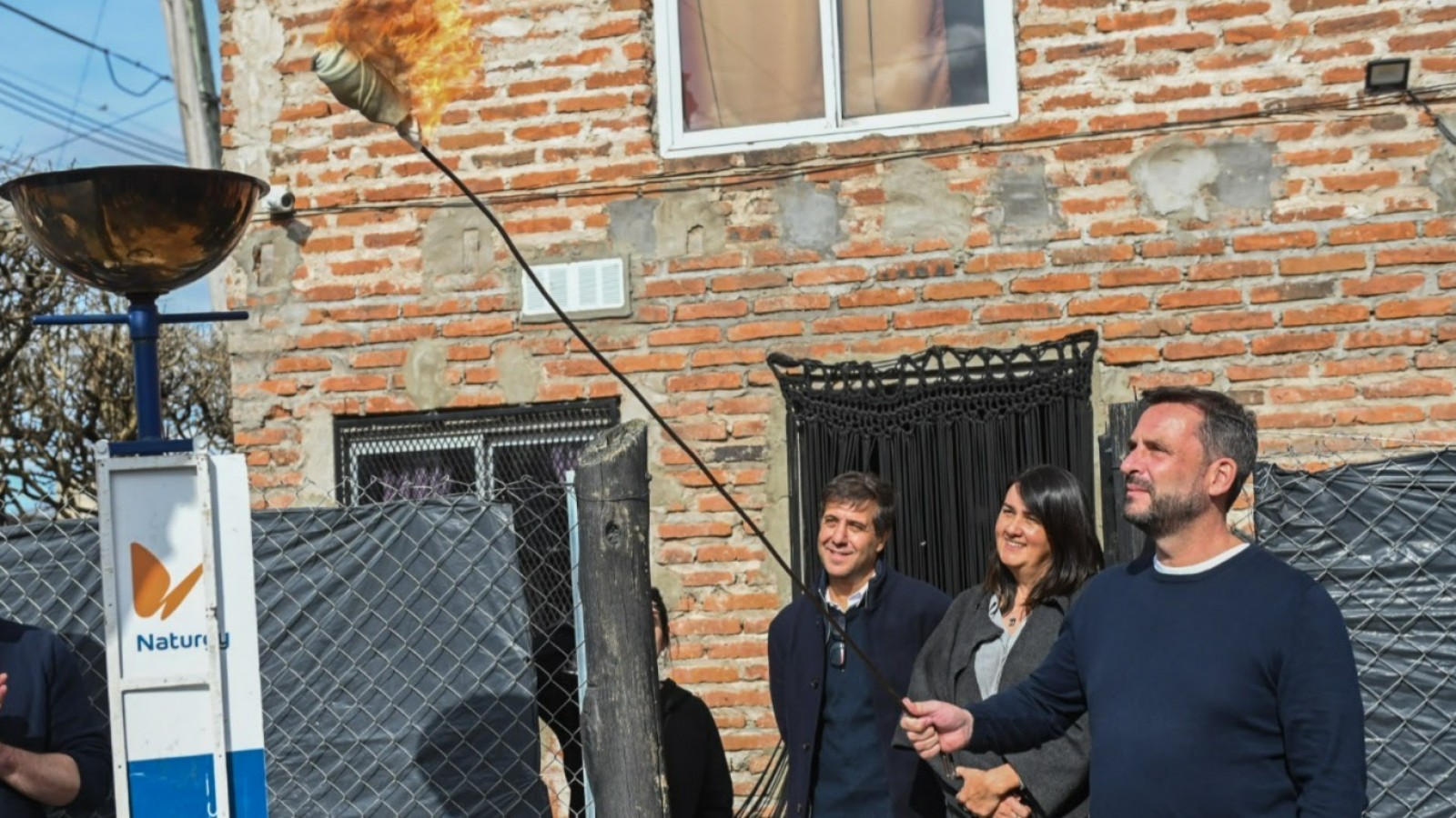 Avanza con fondos municipales la extensión de la red de gas que paralizó el gobierno nacional
