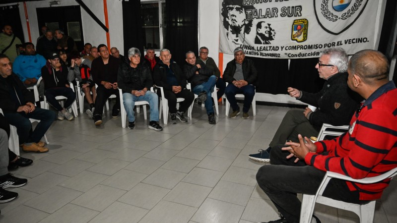 En El Talar, Julio Zamora se reunió con vecinos y vecinas para dialogar sobre la propuesta de Somos Buenos Aires