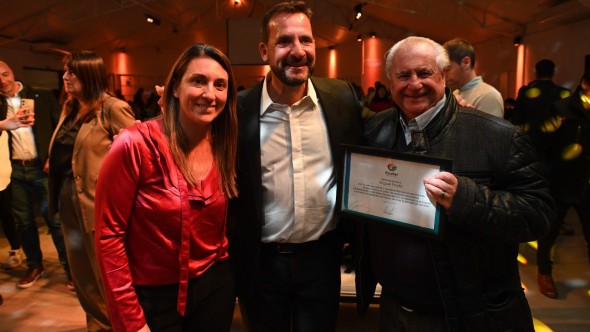 Escobar homenajeó a 84 vecinos destacados por su aporte a la comunidad