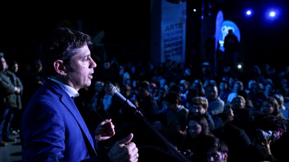 Kicillof entregó en San Miguel nuevos móviles policiales para fortalecer la seguridad