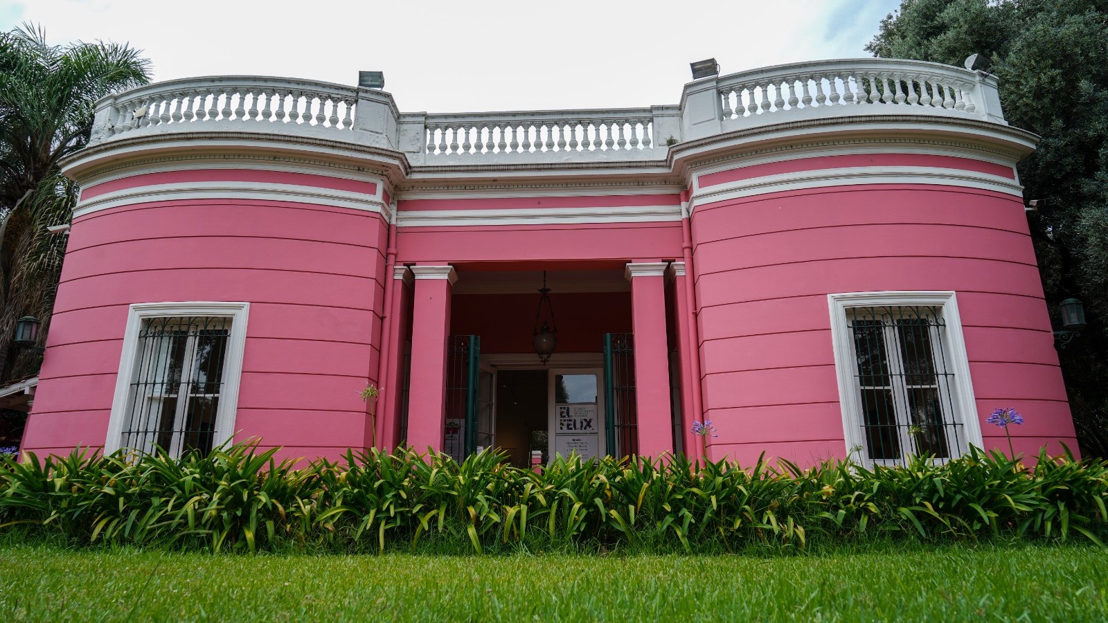 Vicente López abrió la convocatoria de "El Félix", el concurso para artistas visuales de todo el país