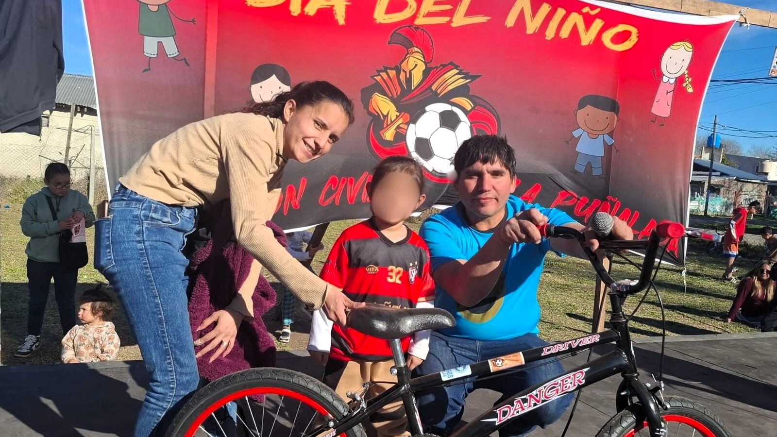 Hongos del Pilar impulsa la diversión al aire libre con una acción solidaria por el Día de la Niñez