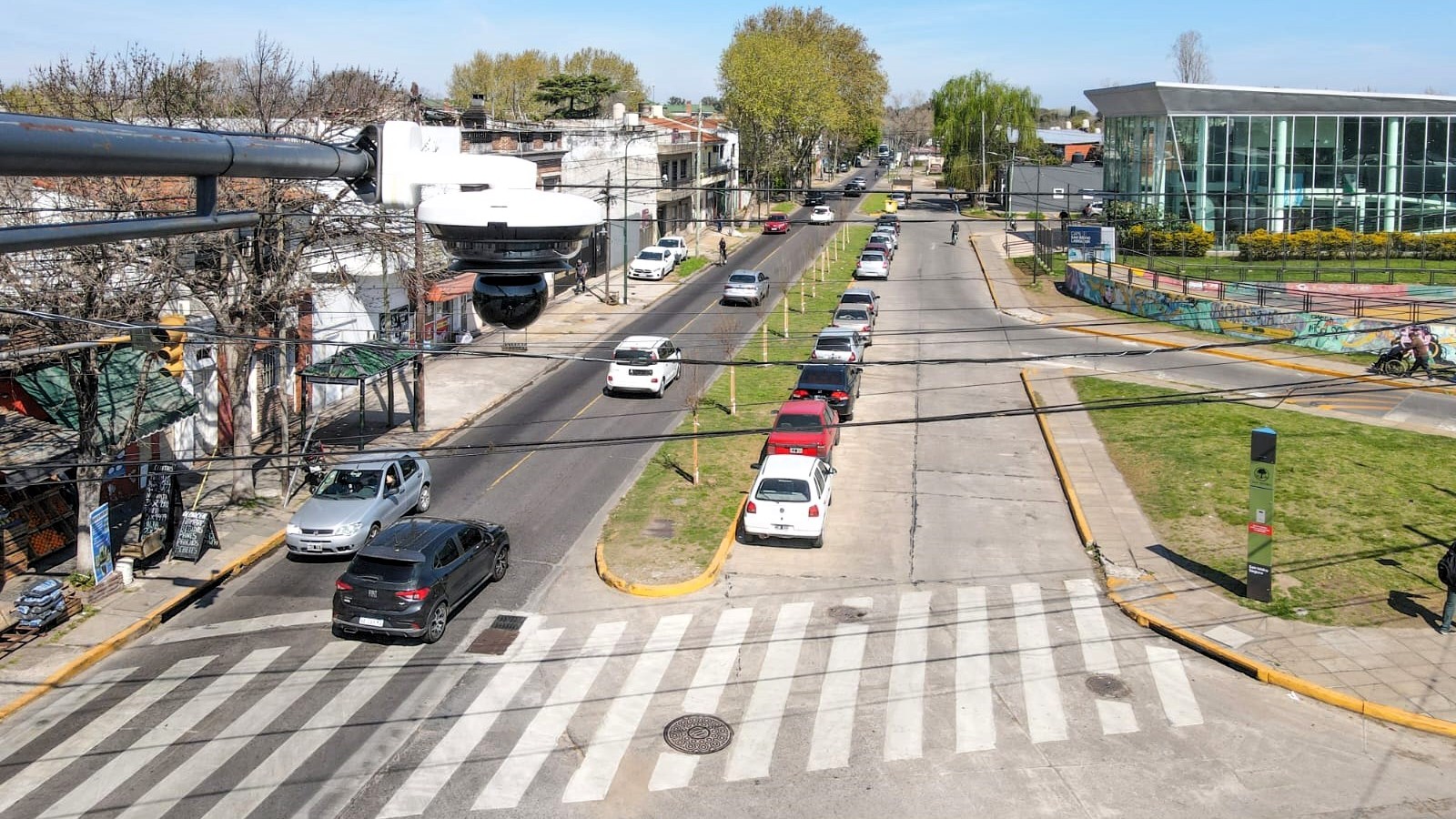El Municipio de San Isidro instaló más de 100 cámaras en La Cava para reforzar la seguridad con IA
