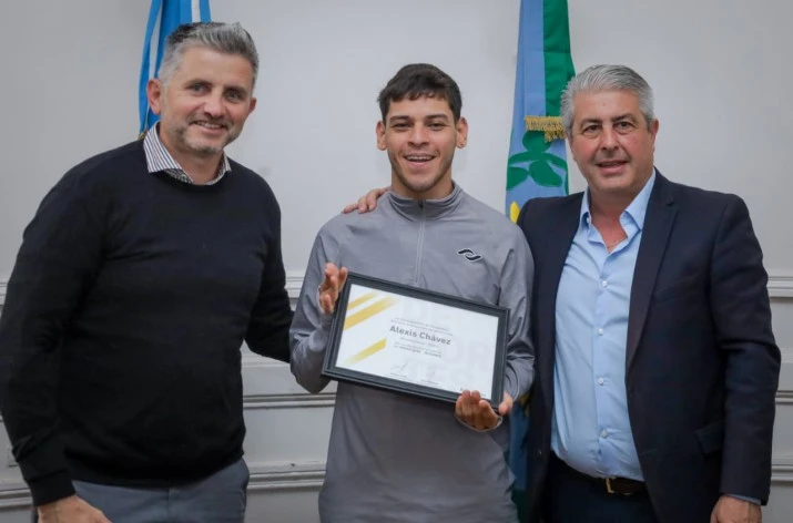 Javier Martínez: "Tenemos que trabajar mucho para que los chicos estén contenidos en el deporte"