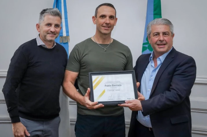 Javier Martínez: "Tenemos que trabajar mucho para que los chicos estén contenidos en el deporte"