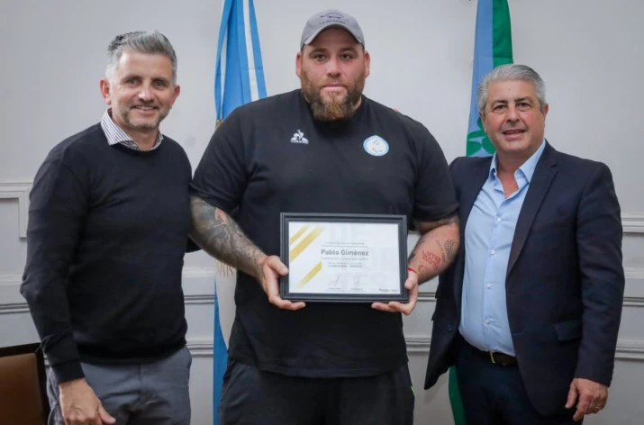 Javier Martínez: "Tenemos que trabajar mucho para que los chicos estén contenidos en el deporte"