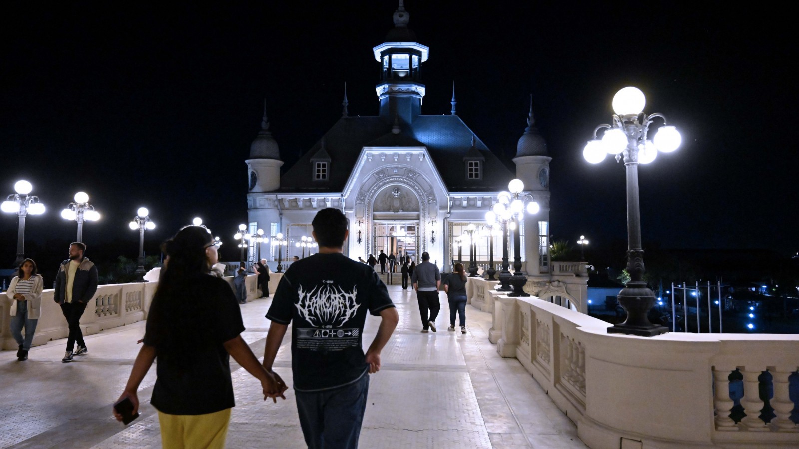 Tigre celebra la primavera con la llegada de las "Noches en el MAT"