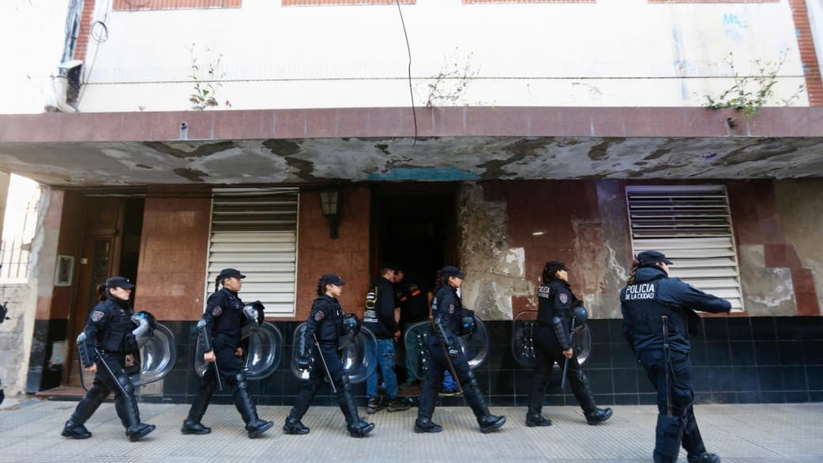 Desalojo en Almagro: la Ciudad le devolvió a su dueño una propiedad que estuvo usurpada 9 años