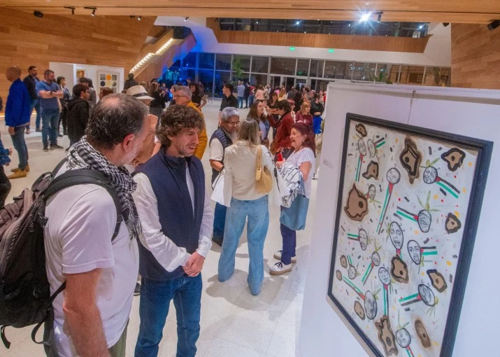 San Fernando inauguró el 30° Salón Primavera de Pintura, Dibujo, Grabado y Fotografía