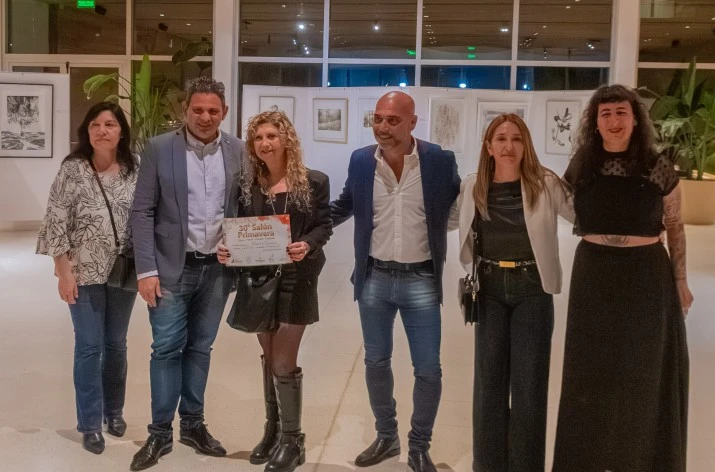 San Fernando inauguró el 30° Salón Primavera de Pintura, Dibujo, Grabado y Fotografía