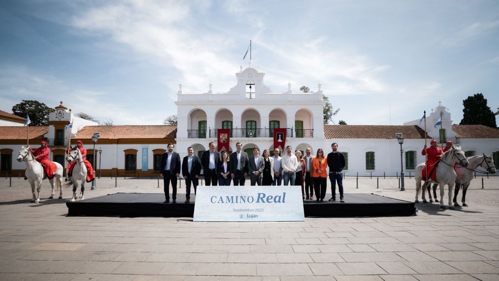 Kicillof presentó en Luján el programa turístico Camino Real y entregó un tomógrafo al Hospital