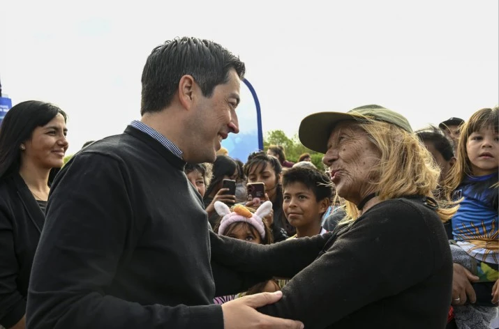 Leo Nardini inauguró más obras claves para la conectividad en Grand Bourg