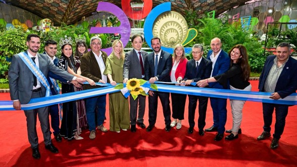 La 62ª Fiesta Nacional de la Flor abrió sus puertas: "Pese a la crisis, sostenemos con orgullo este evento que nos une y representa"