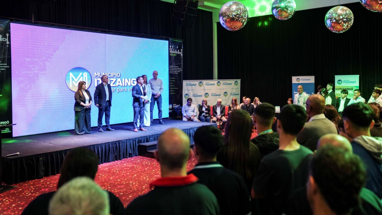 Descalzo: "Debemos planificar el desarrollo de nuestras ciudades con la mirada puesta en el conocimiento y la transformación tecnológica"