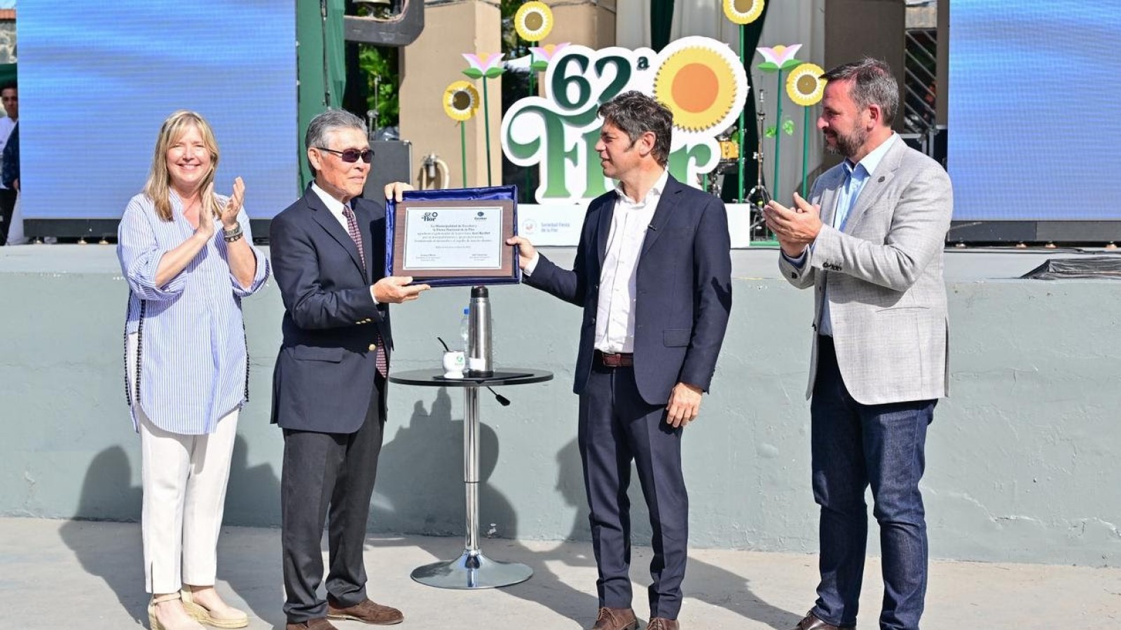 Ariel Sujarchuk y Axel Kicillof encabezaron el acto por el 66° aniversario del partido de Escobar