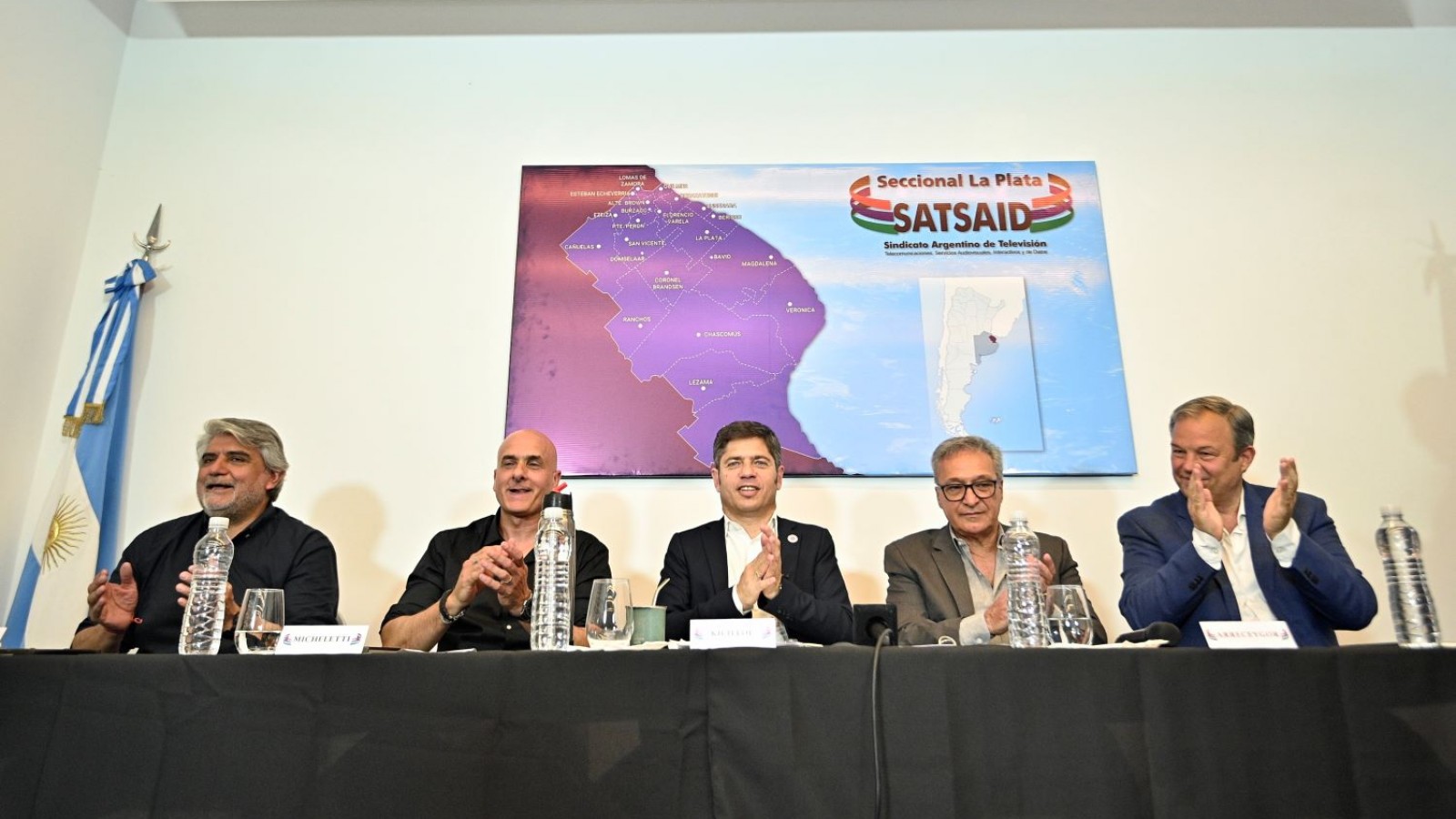 Kicillof recorrió la nueva sede de la obra social de SATSAID