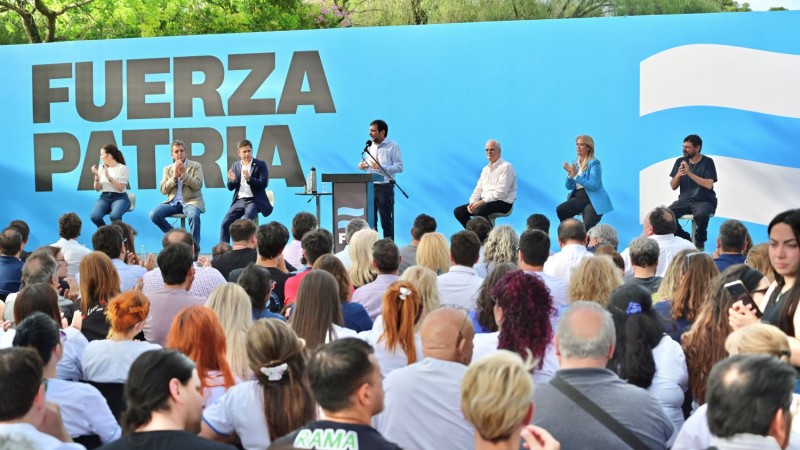 Kicillof, Katopodis y Moreira cerraron la campaña de Fuerza Patria en San Martín