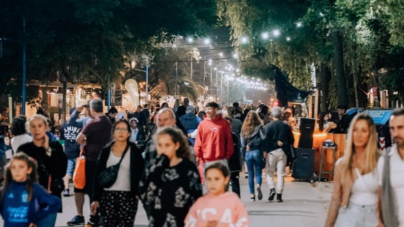 Escobar festeja Halloween: descuentos en comercios, golosinas, shows musicales y el Cine Italia Embrujado