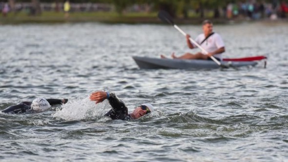 Más de 1.300 triatletas de 31 países correrán esto domingo el Ironman 70.3 Buenos Aires