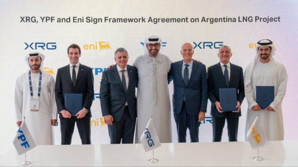 YPF suma a ADNOC de Emiratos Árabes al proyecto Argentina LNG y consolida un acuerdo clave para el futuro energético del país