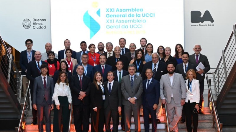 Alcaldes y delegaciones de 20 ciudades iberoamericanas discuten una agenda común sobre los desafíos urbanos