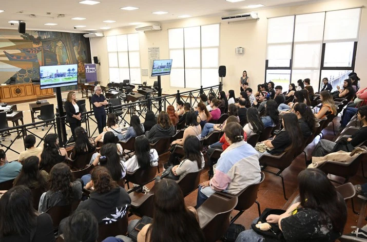Con la presencia de Julio Zamora, el Municipio llevó adelante un encuentro del programa Tigre Educa