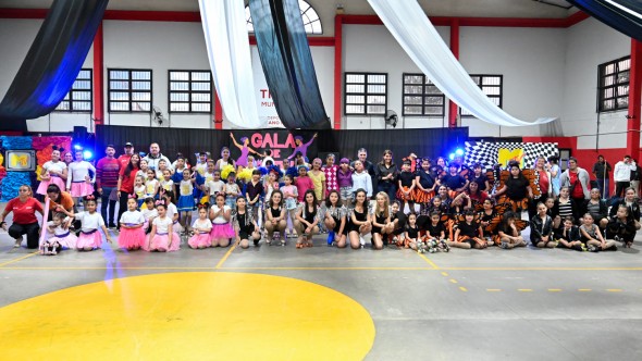 Centenares de familias vivieron una nueva edición de la Gala de Patín Artístico del Municipio de Tigre